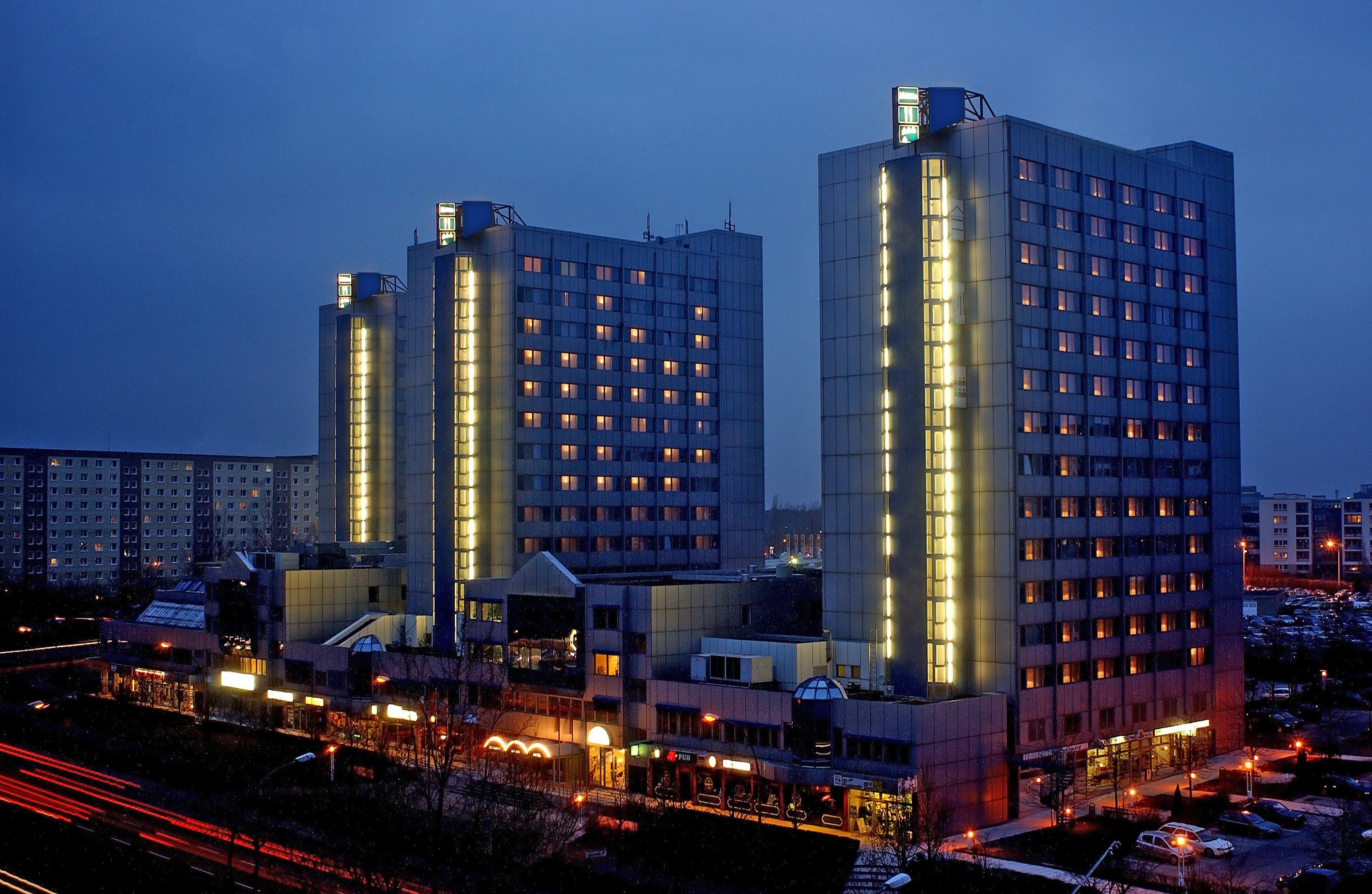 City Hotel Berlin East Экстерьер фото